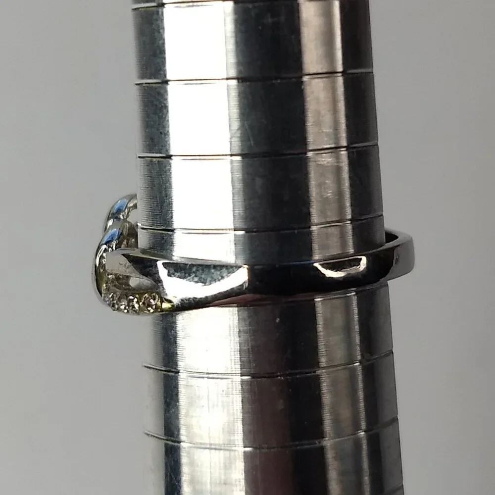 Double Swirl Silver Tone Clear Stone Ring Unmarked Size 8.5 Minimalist Preppy
